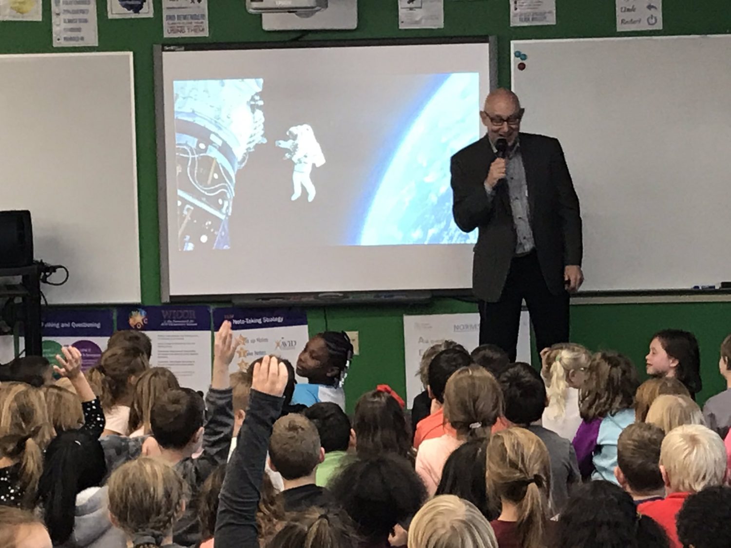 Dean Robbins presents "The Astronaut Who Painted the Moon: The True Story of Alan Bean" at South Park School in Milwaukee, Wisconsin